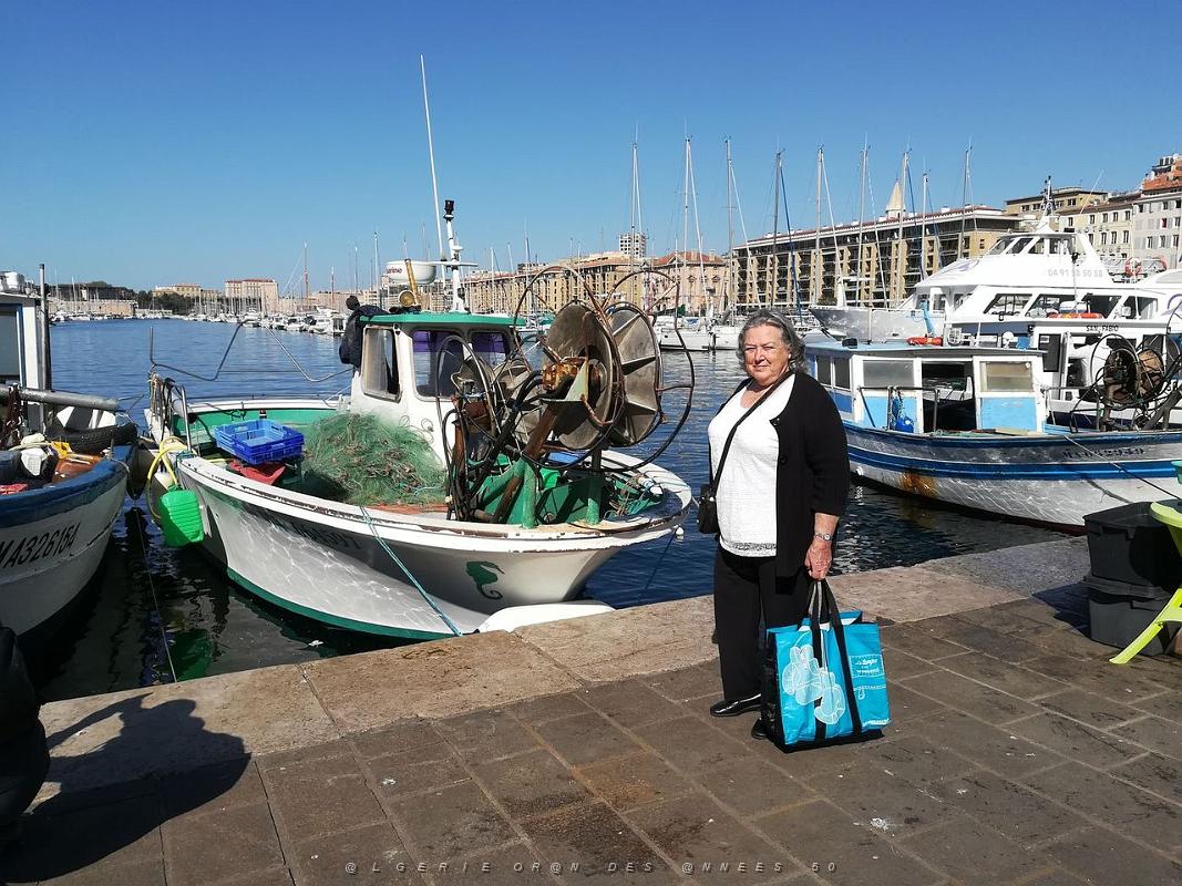 039- Marseille Vieux-Port.jpg - dav